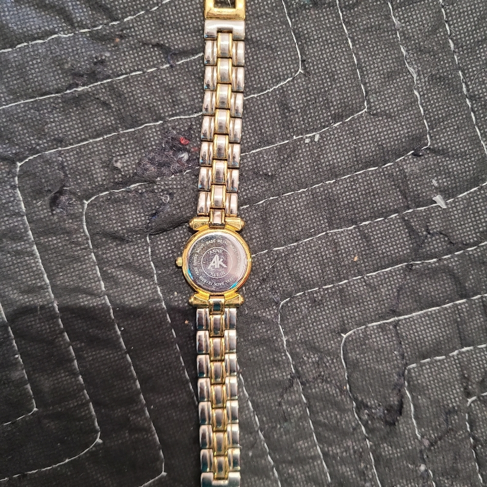 Anne Klein watch - Picture 3 of 8